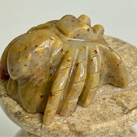 SPIDER Soapstone Figurine MINI Carved Stone Healing Crystal Animal Figure 1.5" - Picture 9 of 11